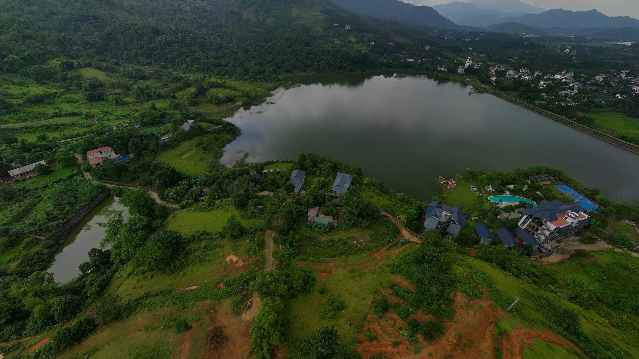 Bán lô đất phù hợp làm nghỉ dưỡng tại quế vải Yên Xuân( Tiến  Xuân cũ) Hà Nội 2000m có 200m thổ cư giá 13tr/m2