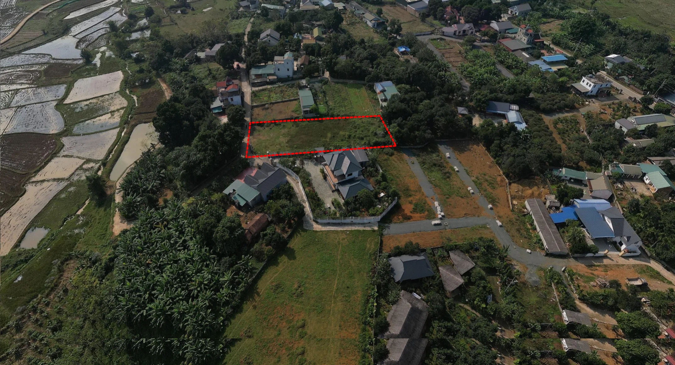 bán lô đất 1396m2/400tc giá 8.5tr/m2 tại cổ rùa phú mãn hà nội.