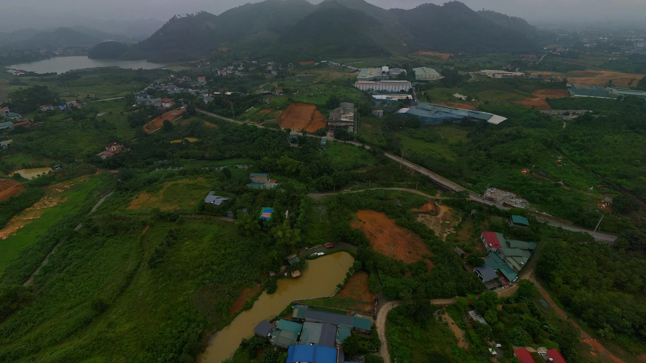 Bán lô đất đẹp tại Cố Đụng Yên Xuân Hà Nội 1200m2 giá 17tr/m2