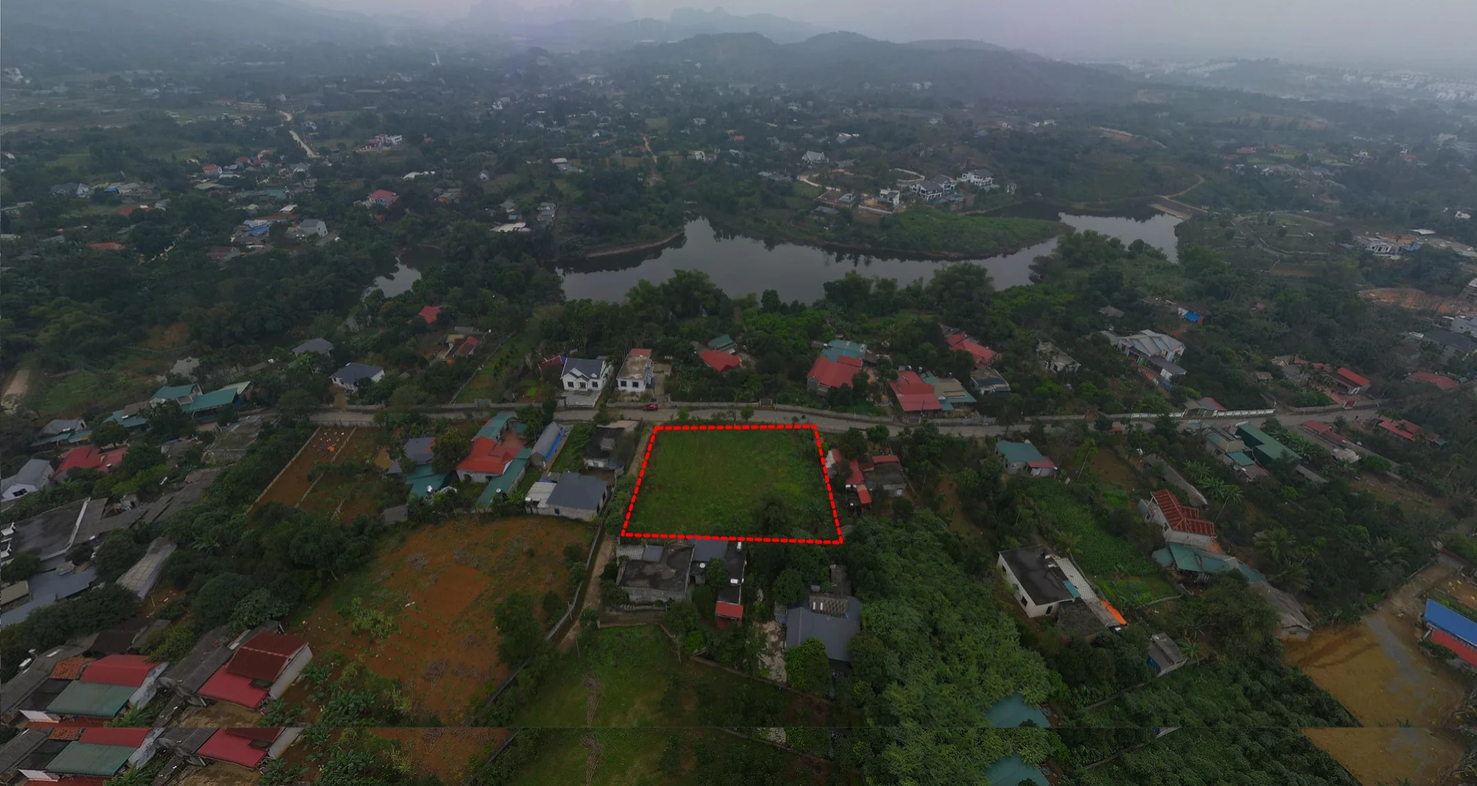 bán lô đất 2200m2/300tc tại lương sơn phú thọ