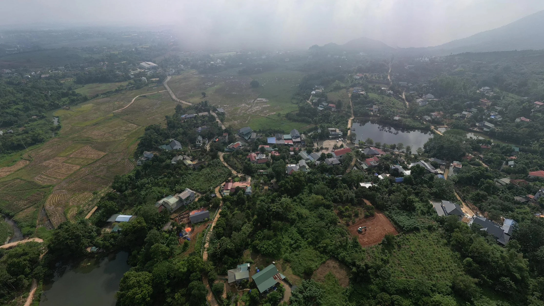 Bán lô đất 2000m2 tại Đồng Bèn giá 3,5tr/m2