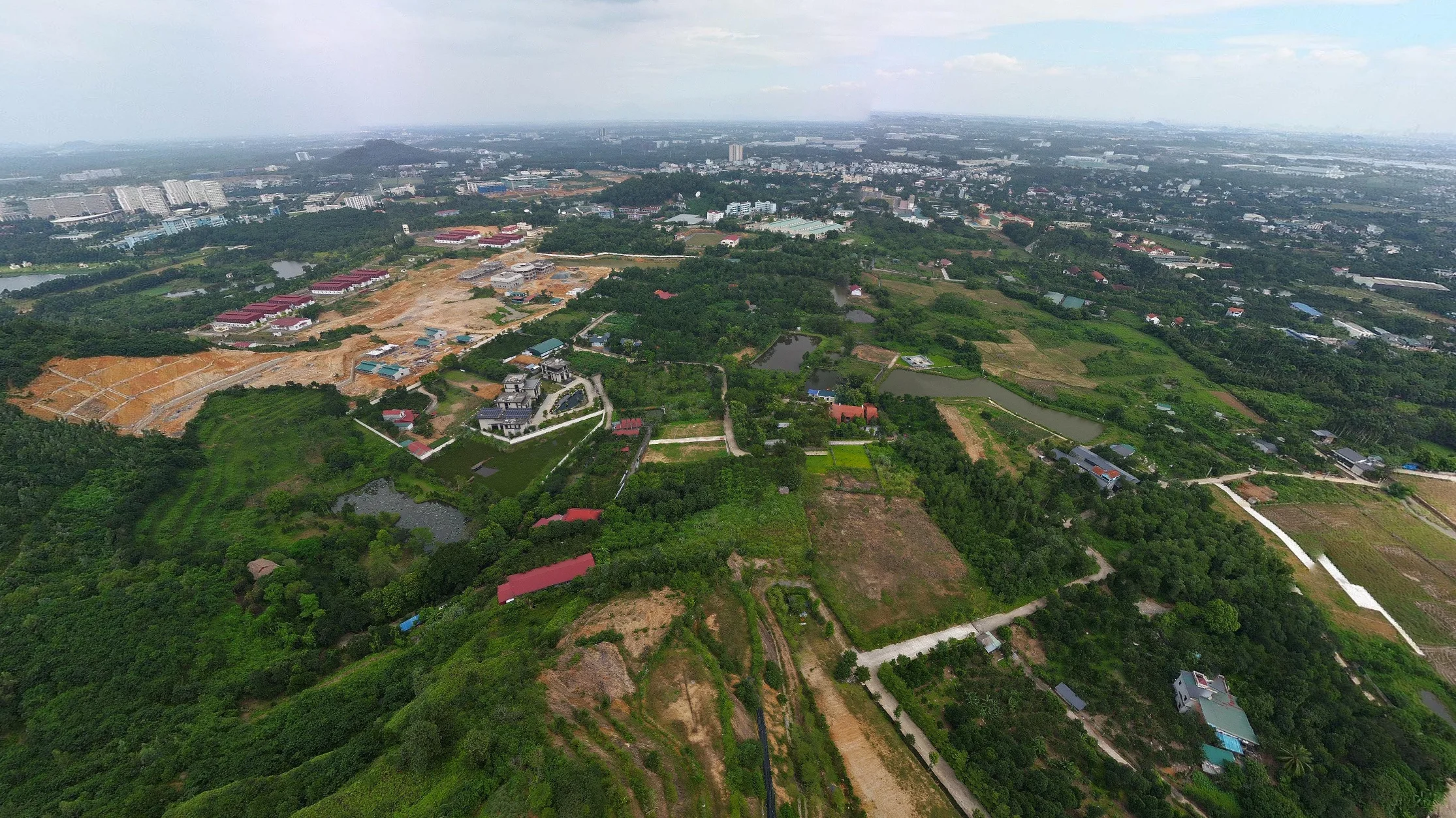 BÁN lô đất 5000m2 giá 9tr/m2 tại Lập Thành Yên Xuân Hà Nội