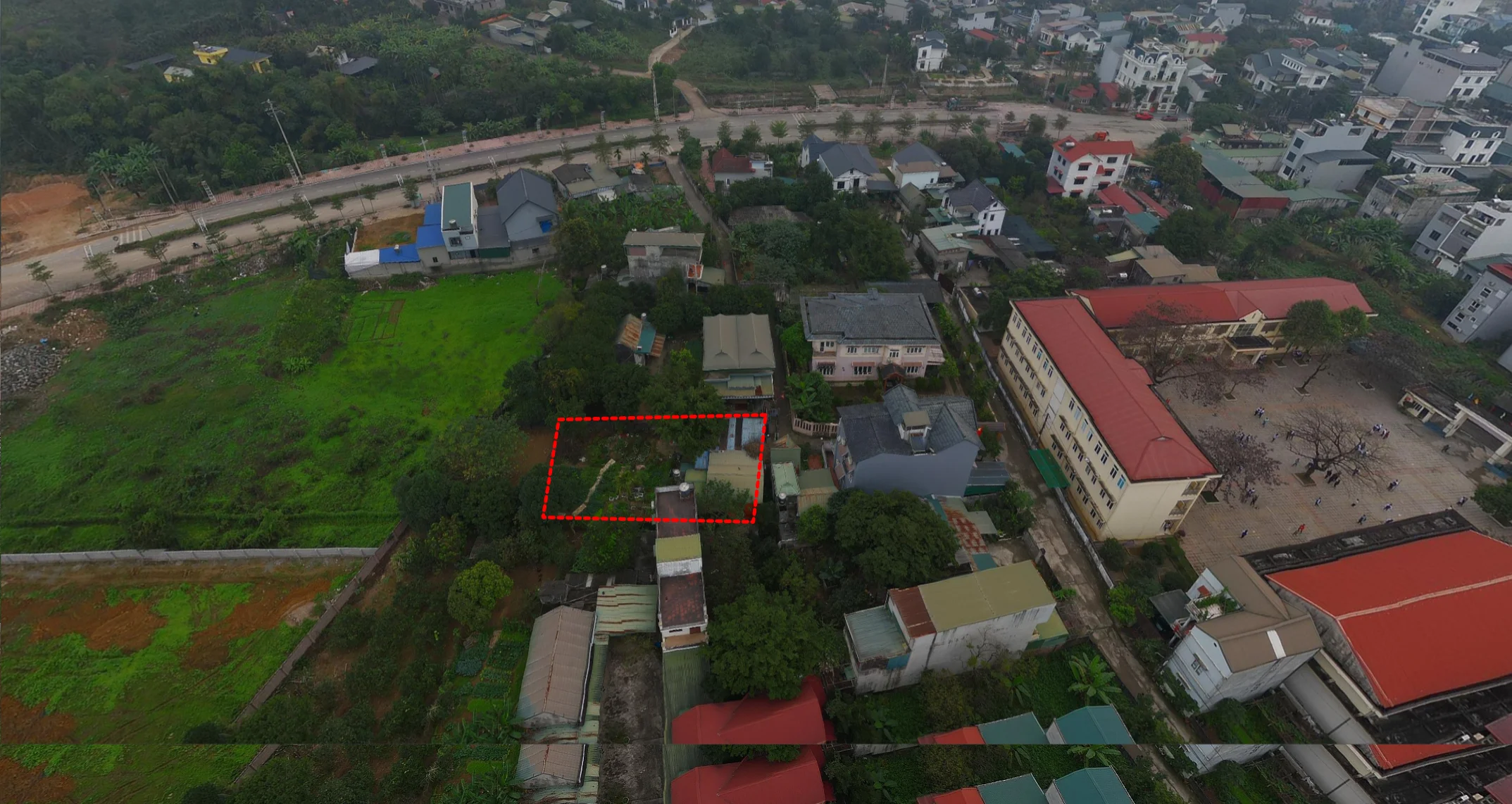 bán lô đất 700m2 tại thị trấn lương sơn giá 5.5 tỉ