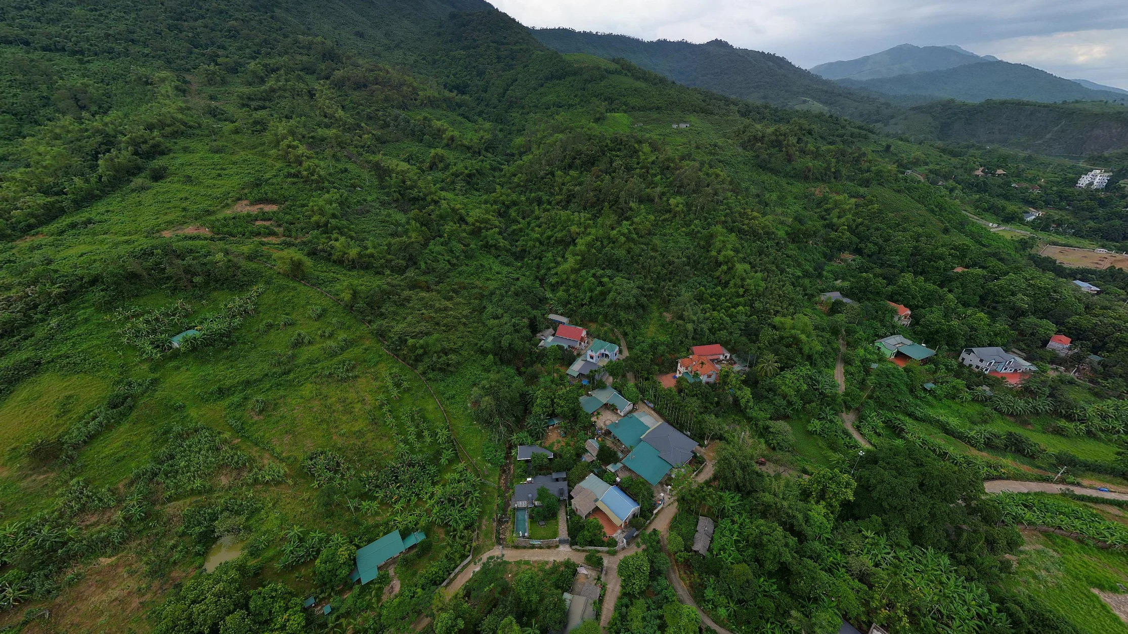 bán lô đất 516m2 tại Đồng Vỡ phú cát Hà Nội giá 8 tỉ