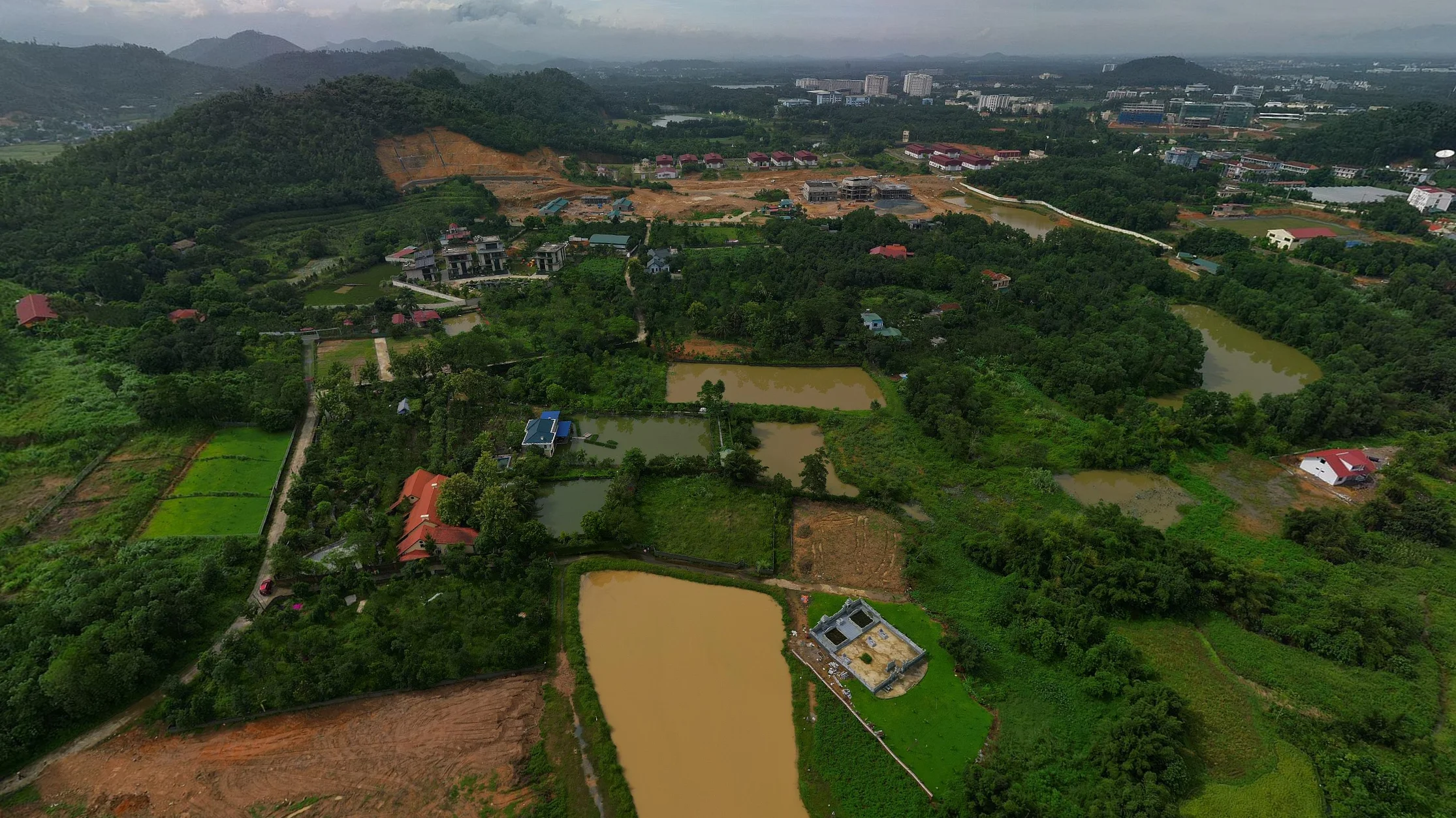 Bán lô đất 1057m2 tại Lập Thành giá 8tr/m2