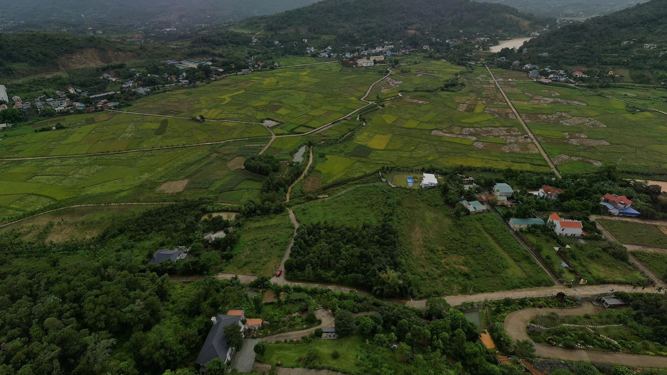 Bán lô đất tại Lập Thành Yên Xuân Hà Nội. Diện tích 2681m2 giá 15tr/m2