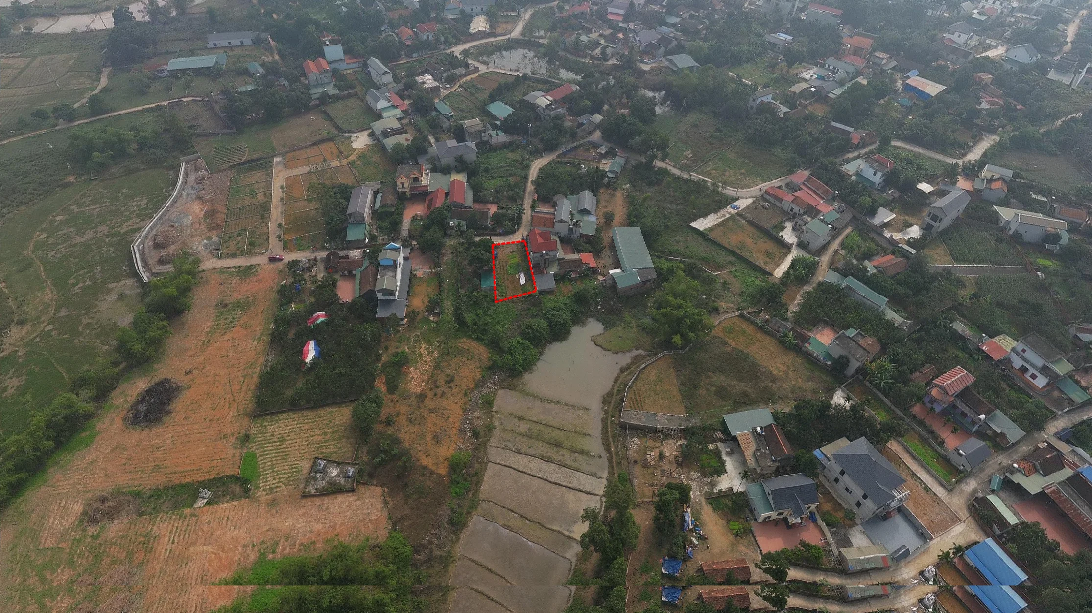 bán lô đất 290m2/200tc tại thôn 4 phú cát hà nội