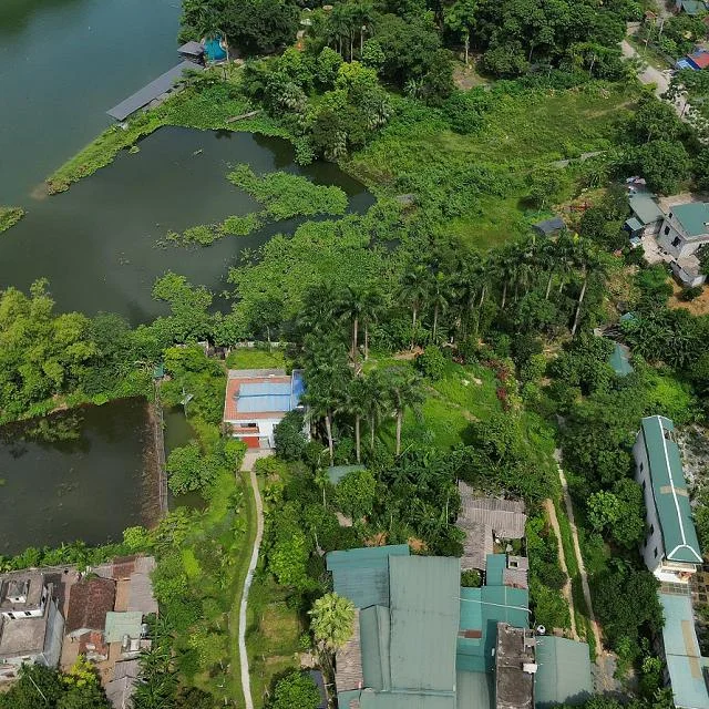 Bán lô đất bám hồ 1859m2 giá 23 tỉ tại Đồng Rằng Yên Xuân Hà Nội
